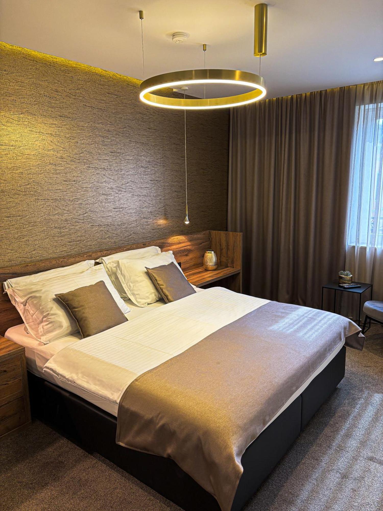 Calma Luxury Rooms Спліт Екстер'єр фото