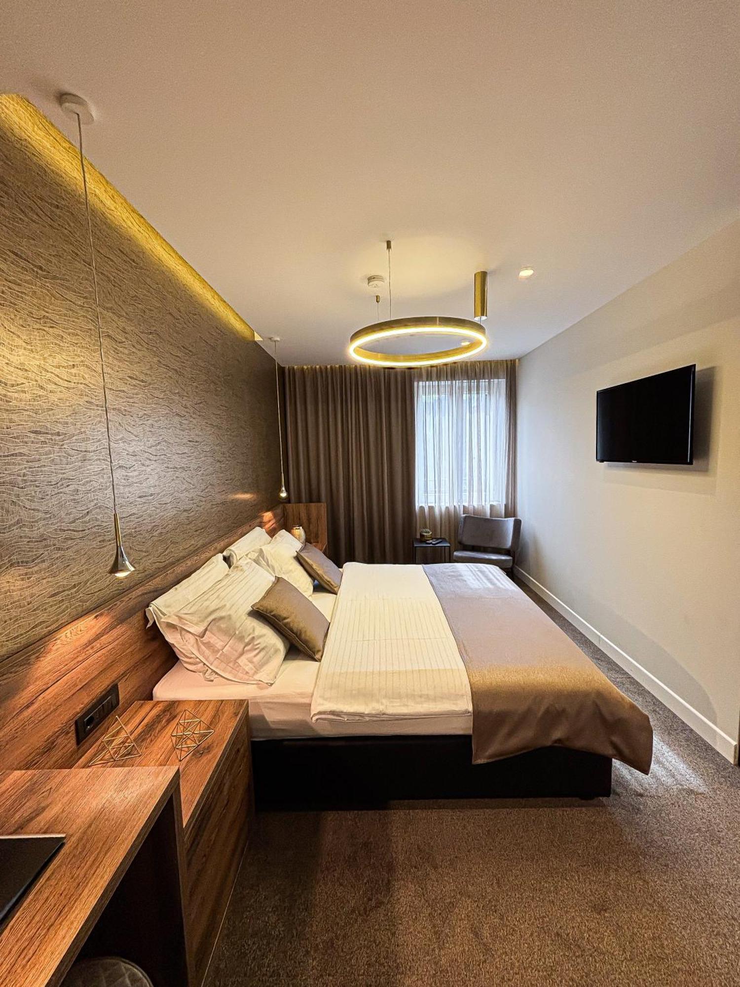 Calma Luxury Rooms Спліт Екстер'єр фото