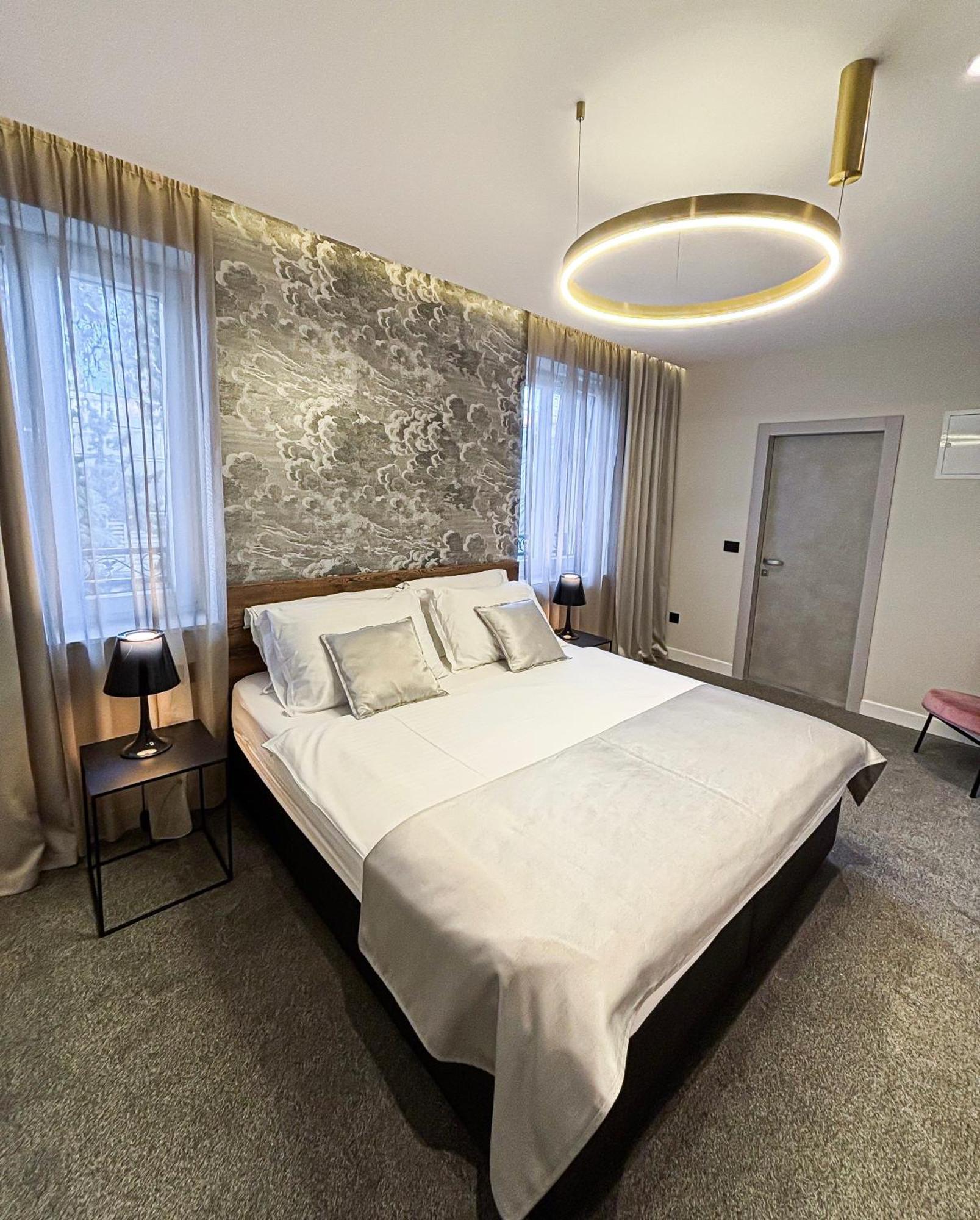 Calma Luxury Rooms Спліт Екстер'єр фото